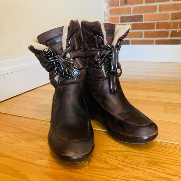 Sperry Snug Harbor Wedge Winter Boots Womens Size 10 M Brown Leather Faux Fur - Picture 11 of 16
